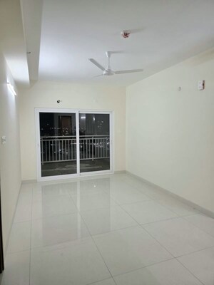 Room in 2 BHK Apartment at My Home Sayuk, Tellapur – for Rent