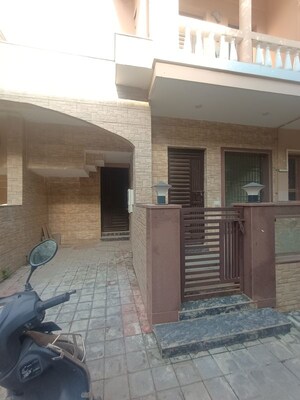Kitchen in 3.5 BHK Villa at Amrapali Leisure Valley – for Rent