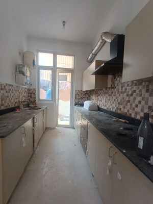 Kitchen in 3.5 BHK Villa at Amrapali Leisure Valley – for Rent