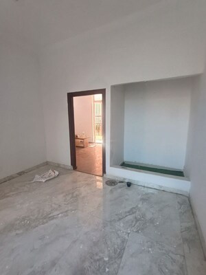 Furnished Amenities in 3.5 BHK Villa at Amrapali Leisure Valley – for Rent