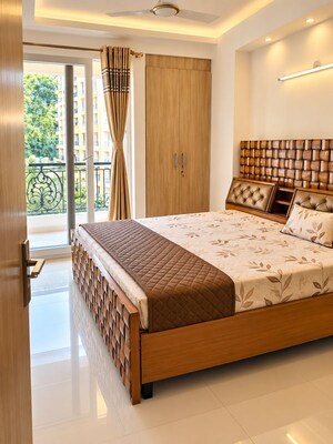 Bedroom in 3 BHK Apartment at Mussoorie Road – for Rent