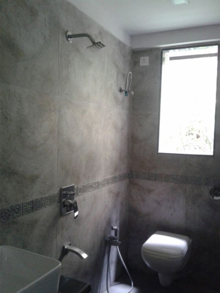 Bathroom, mehta-villa-79 2 Bedroom 604 Sq.Ft. Apartment In Santacruz West Mumbai 10727938