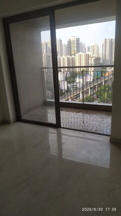 2 BHK Apartment For Rent in Kalpataru Paramount