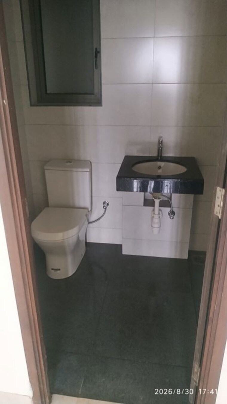 Bathroom, kalpataru-paramount 2 Bedroom 711 Sq.Ft. Apartment In Kapur Bawdi Thane 10727953