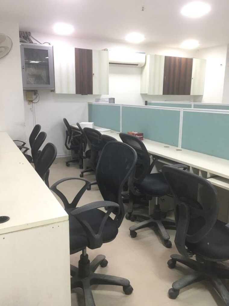 Team Area, netaji subhash place Commercial Office Space 839 Sq.Ft. In Netaji Subhash Place Delhi 10727957