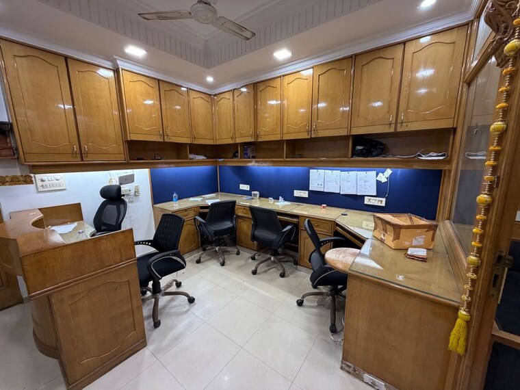 Team Area, netaji subhash place Commercial Office Space 485 Sq.Ft. In Netaji Subhash Place Delhi 10727968