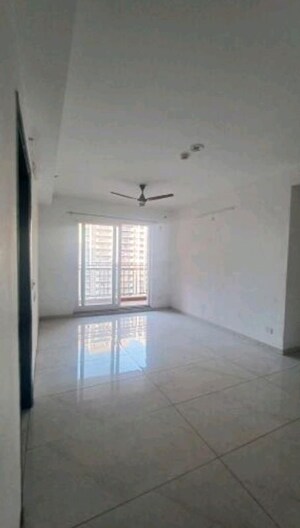 Room in 3 BHK Apartment at Rishita Manhattan, Gomti Nagar – for Sale
