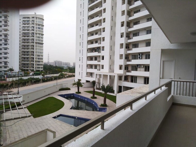 Balcony, shree-vardhman-victoria 2 Bedroom 1350 Sq.Ft. Apartment In Sector 70 Gurgaon 10727993