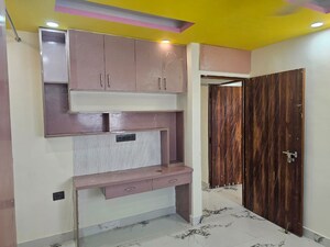 Living Room in 2 BHK Apartment at Uday Giri Apartments, Sector 34 – for Rent
