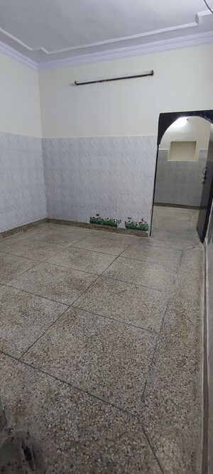 Room in 2 BHK Independent House at Keshav Puram – for Rent
