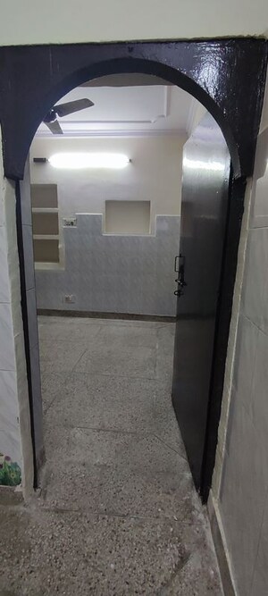 Room in 2 BHK Independent House at Keshav Puram – for Rent