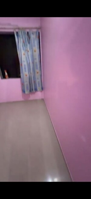 Room in 2 BHK Apartment at Mamta Apartments Prabhadevi, Prabhadevi – for Rent