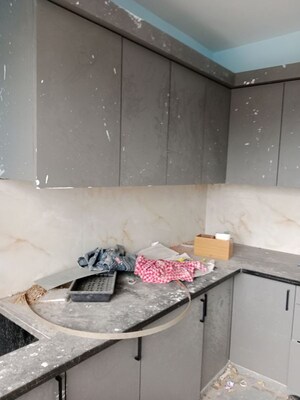 Team Area in 1 RK Builder Floor at Huda – for Rent