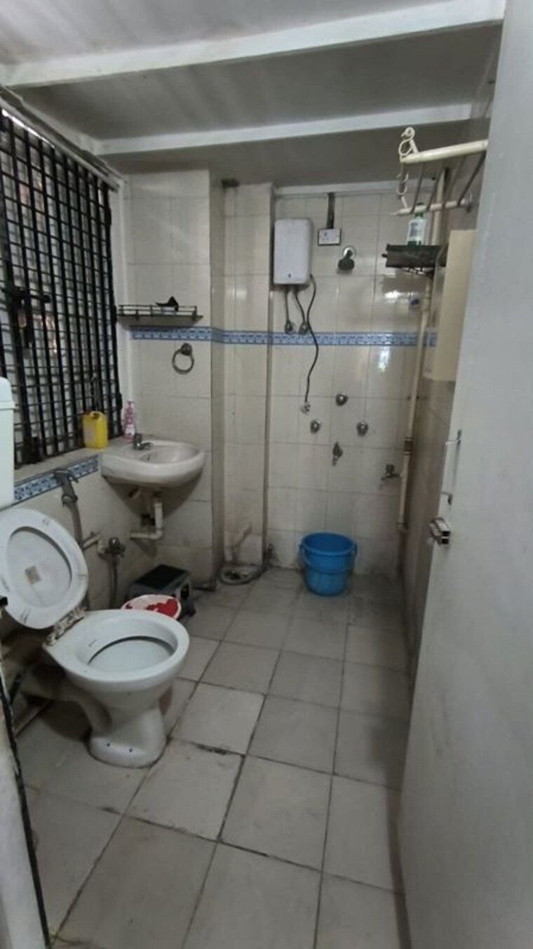 Bathroom, metro-house-colaba 1 Bedroom 550 Sq.Ft. Apartment In Colaba Mumbai 10728018