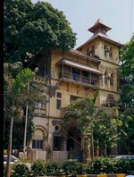 5 BHK +  3500 Sq.Ft. Apartment in Laxmi Apartment Malabar Hill