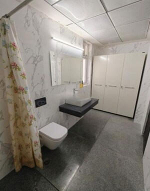 Bathroom in 4 BHK Apartment at Shalimar Gallant, Mahanagar – for Sale
