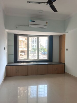 Room in 2 BHK Apartment at HDIL Dheeraj Diamond, Malad West – for Rent