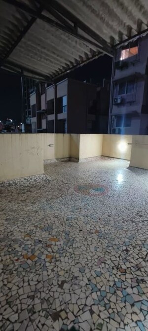 Room in 3 BHK Apartment at Mayuresh CHS, Naupada – for Sale