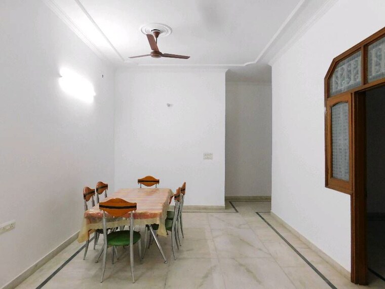 Dining area, chattarpur 4 Bedroom 1800 Sq.Ft. Builder Floor In Chattarpur Delhi 10728084