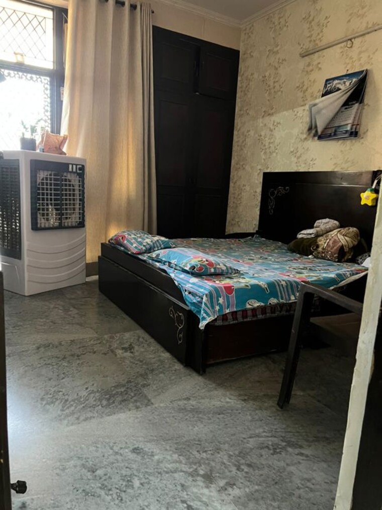 Bedroom, green fields colony 3 Bedroom 260 Sq.Ft. Builder Floor In Green Fields Colony Faridabad 10728209