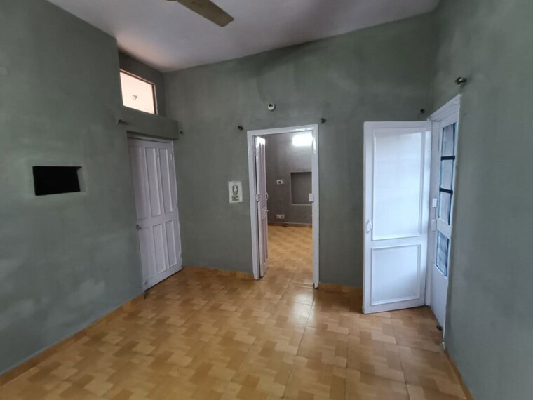 Room, sector 38 2 Bedroom 700 Sq.Ft. Independent House In Sector 38 Chandigarh 10728215