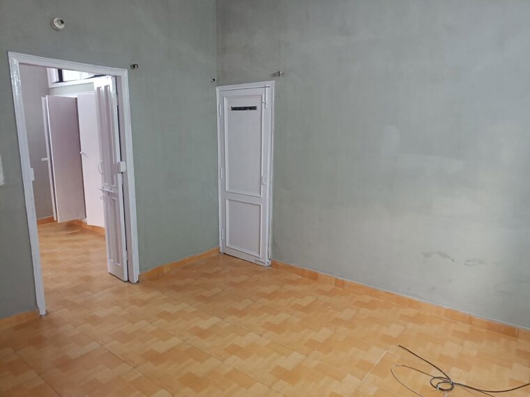Room, sector 38 2 Bedroom 700 Sq.Ft. Independent House In Sector 38 Chandigarh 10728215