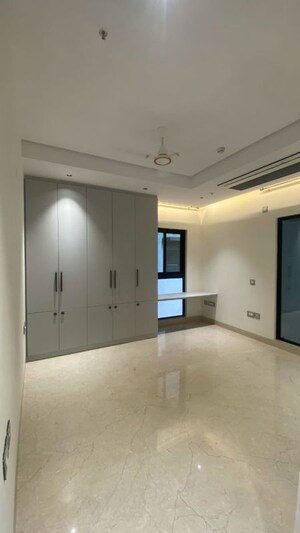 Room in 3 BHK Apartment at Aparna One, Shaikpet – for Rent