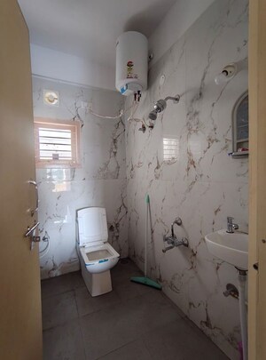Bathroom in 3 BHK Builder Floor at Hsr Layout Sector 3 – for Rent
