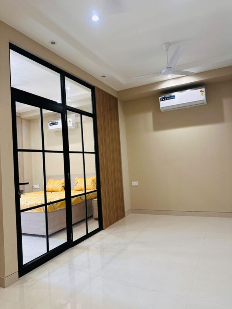 Room, sector 32 1 Bedroom 752 Sq.Ft. Builder Floor In Sector 32 Gurgaon 10728277
