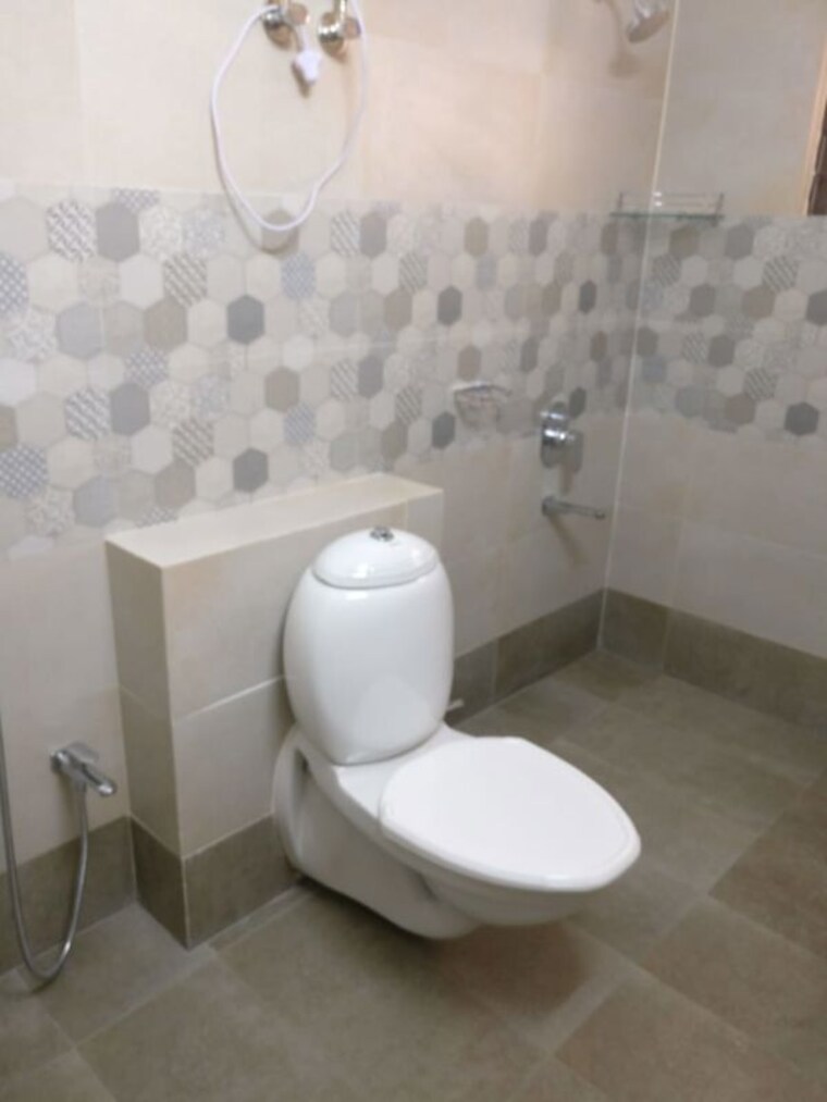 Bathroom, my-home-navadweepa 3 Bedroom 2000 Sq.Ft. Apartment In Madhapur Hyderabad 10728299