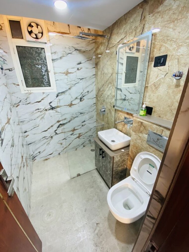 Bathroom, dwarka 3.5 Bedroom 1800 Sq.Ft. Apartment In Dwarka Delhi 10728327