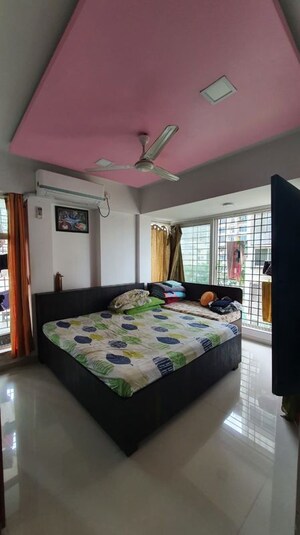 Bedroom in 2 BHK Apartment at DLH Orchid, Andheri West – for Sale