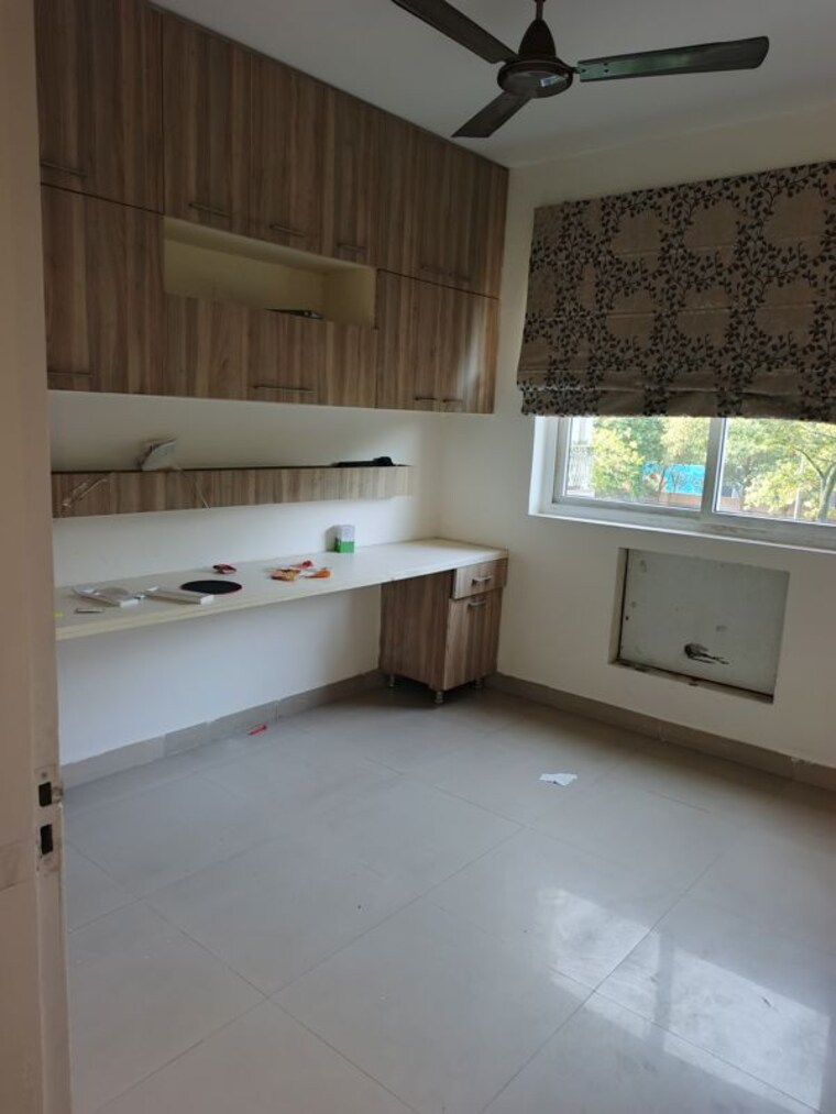 Kitchen, bptp-park-prime 3.5 Bedroom 2100 Sq.Ft. Apartment In Sector 66 Gurgaon 10728377