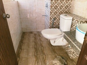 Bathroom in 1 BHK Builder Floor at Sector 21 – for Rent