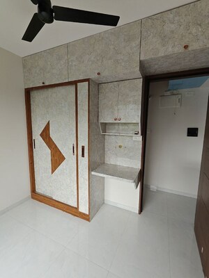 Room in 2 BHK Apartment at Kimaya Amora, Pimple Nilakh – for Rent