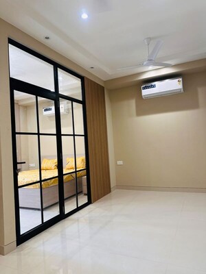 Room in 1 BHK Builder Floor at Sector 39 – for Rent
