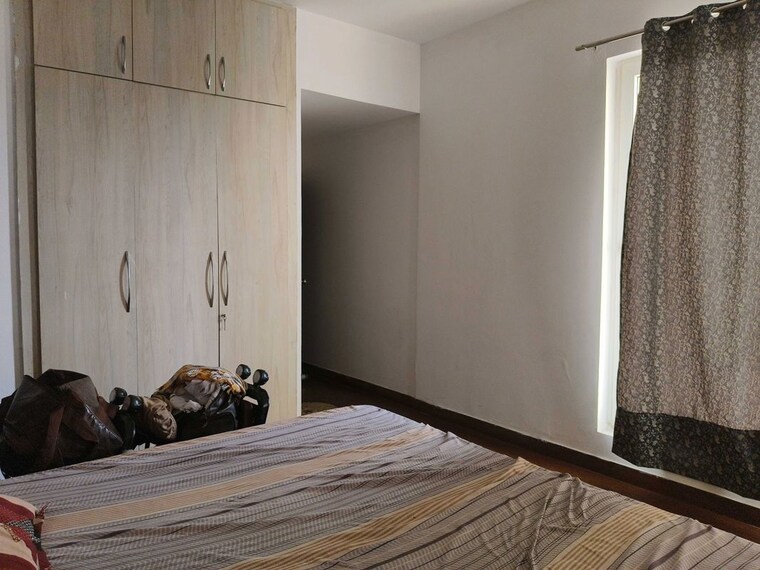 Room, sector 23 2 Bedroom 1200 Sq.Ft. Builder Floor In Sector 23 Gurgaon 10728402