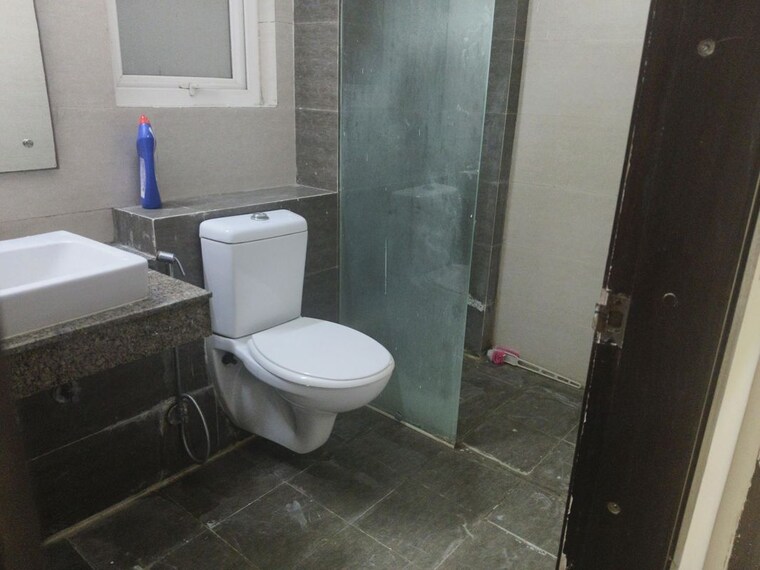 Bathroom, sector 23 2 Bedroom 1200 Sq.Ft. Builder Floor In Sector 23 Gurgaon 10728452