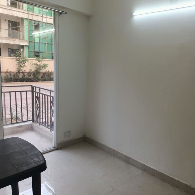 Room, signature-global-prime 2 Bedroom 834 Sq.Ft. Apartment In Sector 63a Gurgaon 10728455