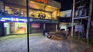  Shop – Exterior View View at Six Mile - for Rent