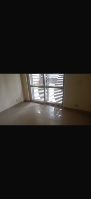 Room in 3 BHK Builder Floor at BPTP Park 81, Sector 81 – for Rent