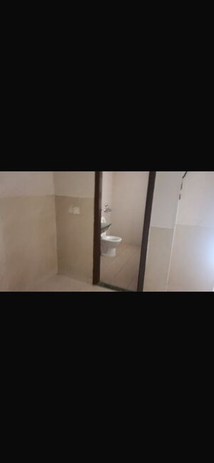 Room in 3 BHK Builder Floor at BPTP Park 81, Sector 81 – for Rent