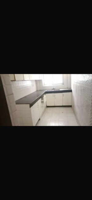 Bathroom in 3 BHK Builder Floor at BPTP Park 81, Sector 81 – for Rent