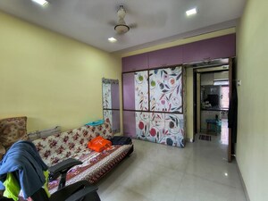 1 BHK Apartment For Rent in Borivali West