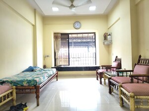 Room in 1 BHK Apartment at Borivali West – for Rent