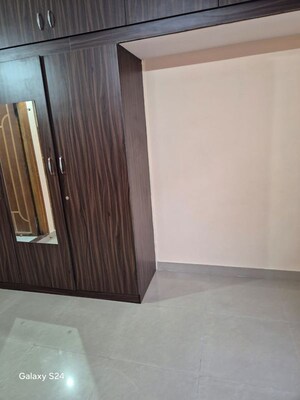 Room in 3 BHK Apartment at Arekere – for Rent