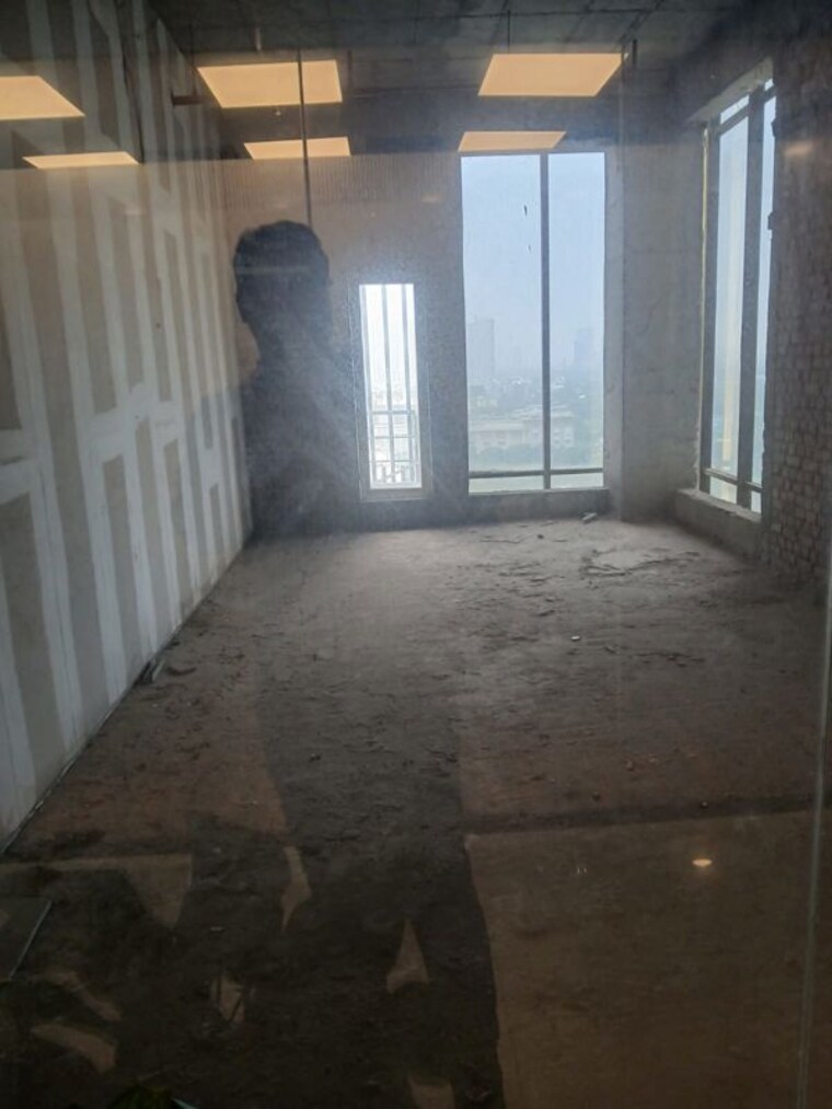 Room, urbtech-trade-centre Commercial Office Space 606 Sq.Ft. In Sector 132 Noida 10728477