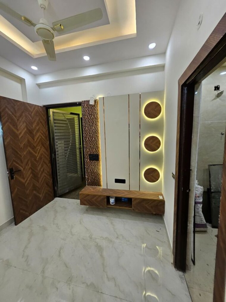 Living Room, shri-radha-sky-gardens 3 Bedroom 1465 Sq.Ft. Apartment In Sector 16b Greater Noida Greater Noida 10728492