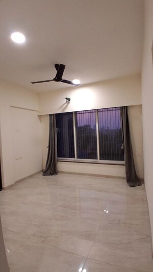 2 BHK Apartment For Rent in Rizvi Cedar, Malad East