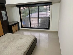 Room in 2 BHK Apartment at Kadambari CHS Goregaon, Goregaon West – for Rent